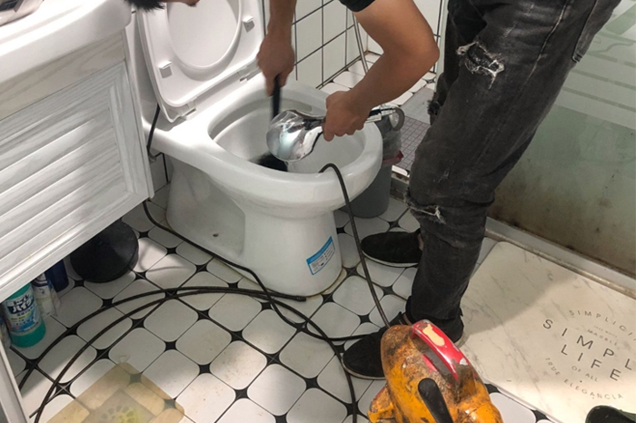 克井镇疏通下水道